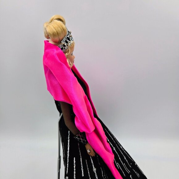 Barbie Doll 1998 Happy Holidays Special Edition Black Pink Silver Dress 20200 Ma - Picture 12 of 16